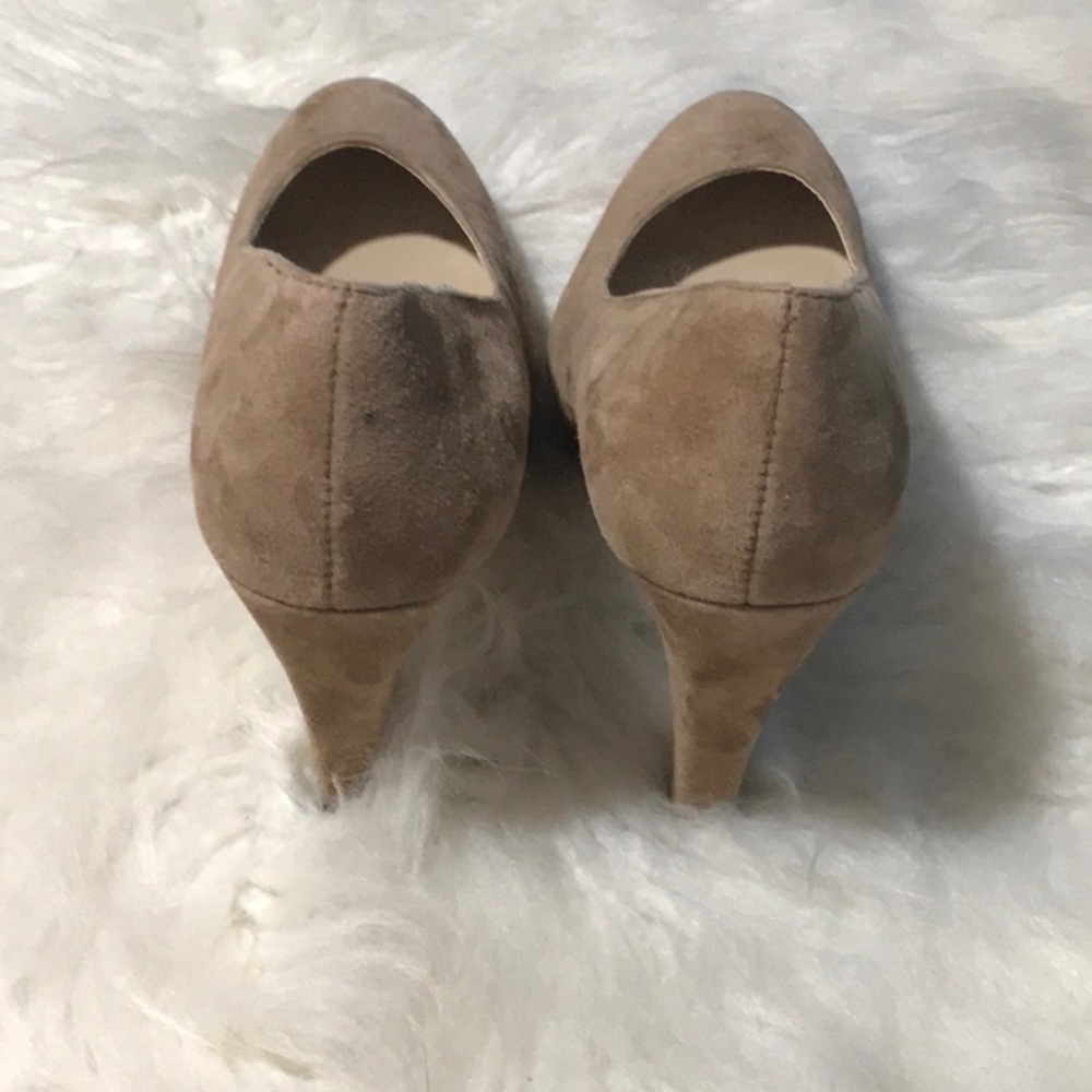 Adrienne Vittadini nude suede high heels platform Size 6 1/2 tan color - Picture 5 of 11